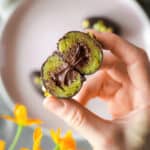 Vegane Mozart Ostereier: Pistazien-Marzipan mit Nougat-Füllung